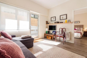 Exquisite Retreat in a Traditional Area of Porto - Parking